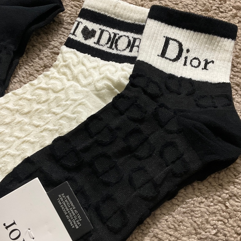 Dior Black and Cream Casual Socks Collection - Picture 3 of 4